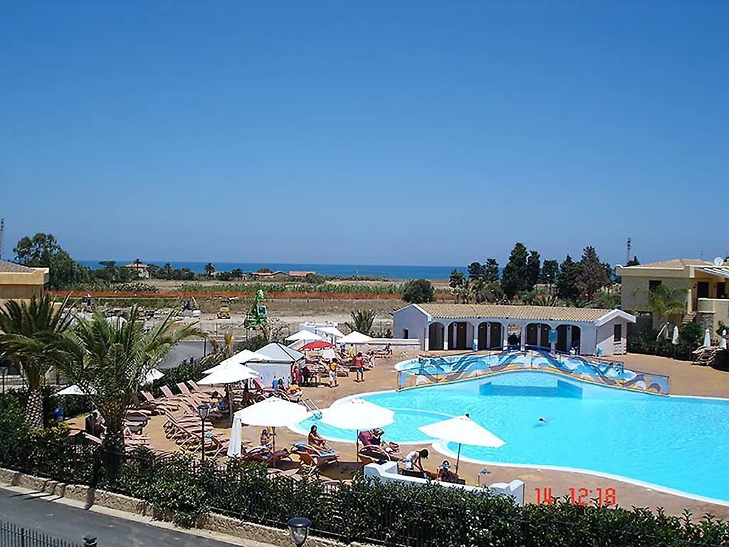 Mare E Sole Family Resort Campofelice Di Roccella 0*,